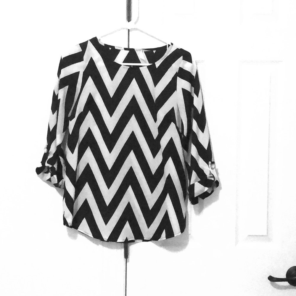 Black & white zig zag Blouse